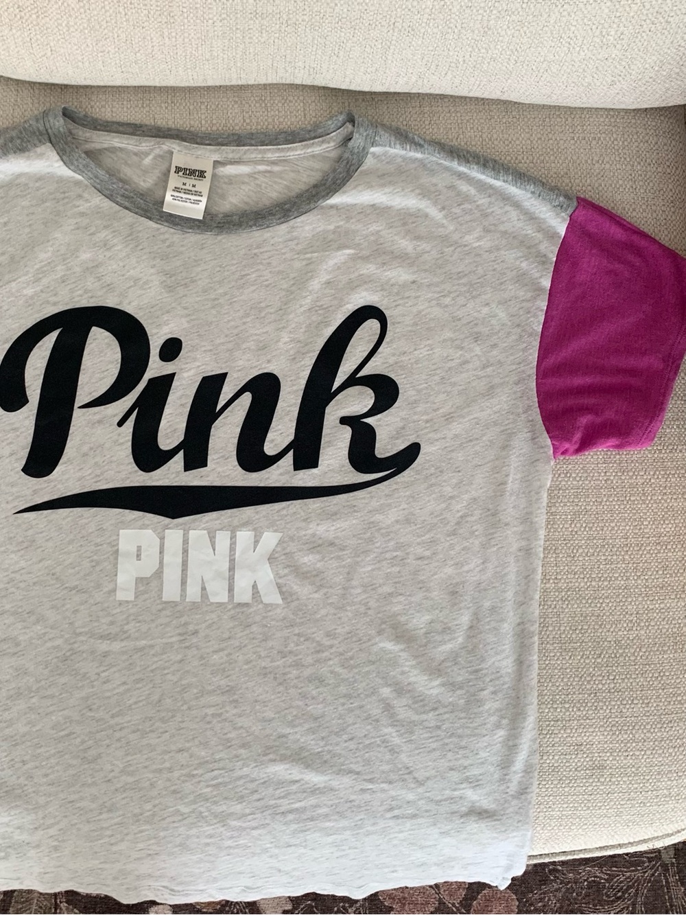 PINK Victoria's Secret Women’s Gray & Magenta Logo Tee